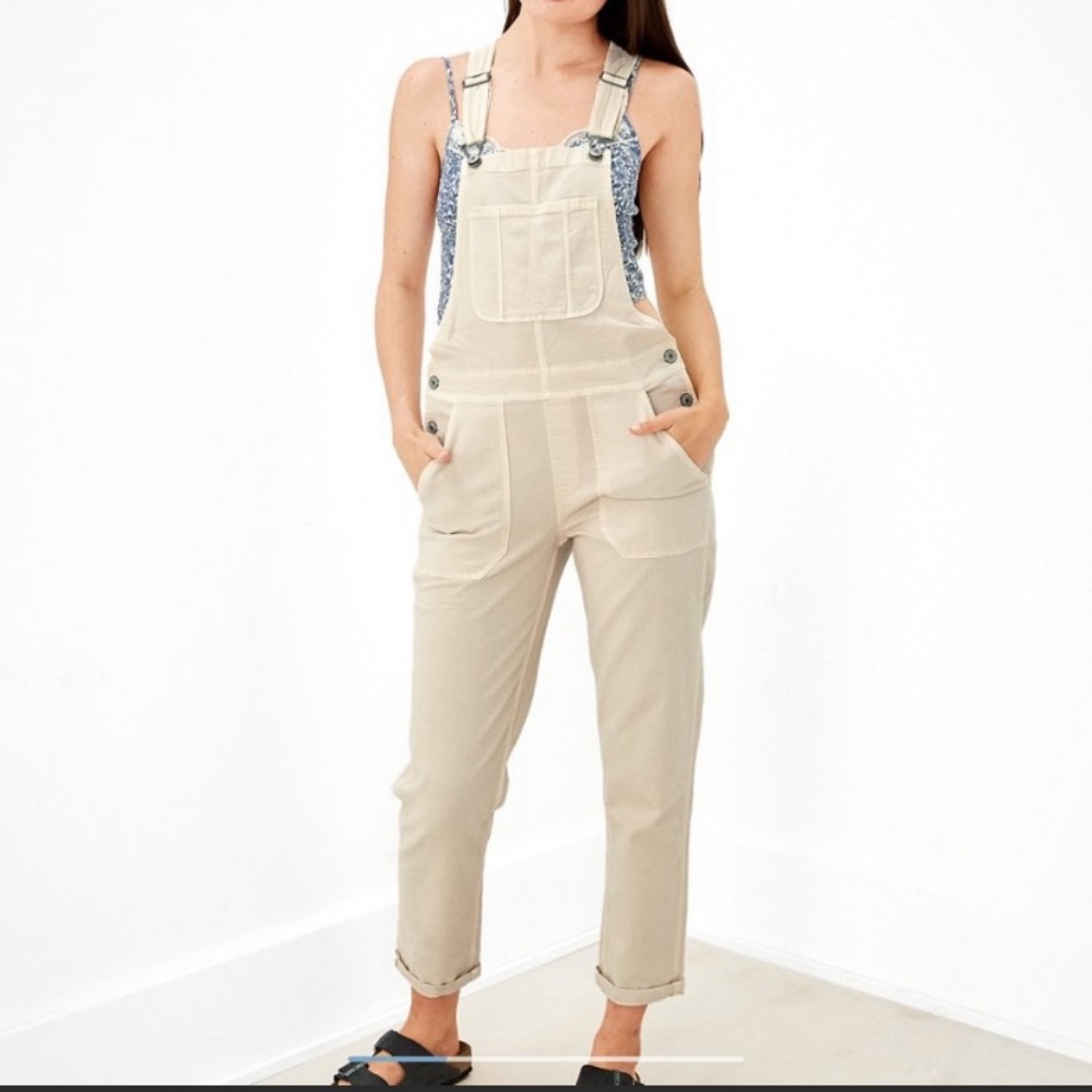 NWOT! American eagle Denim overalls, NWOT!